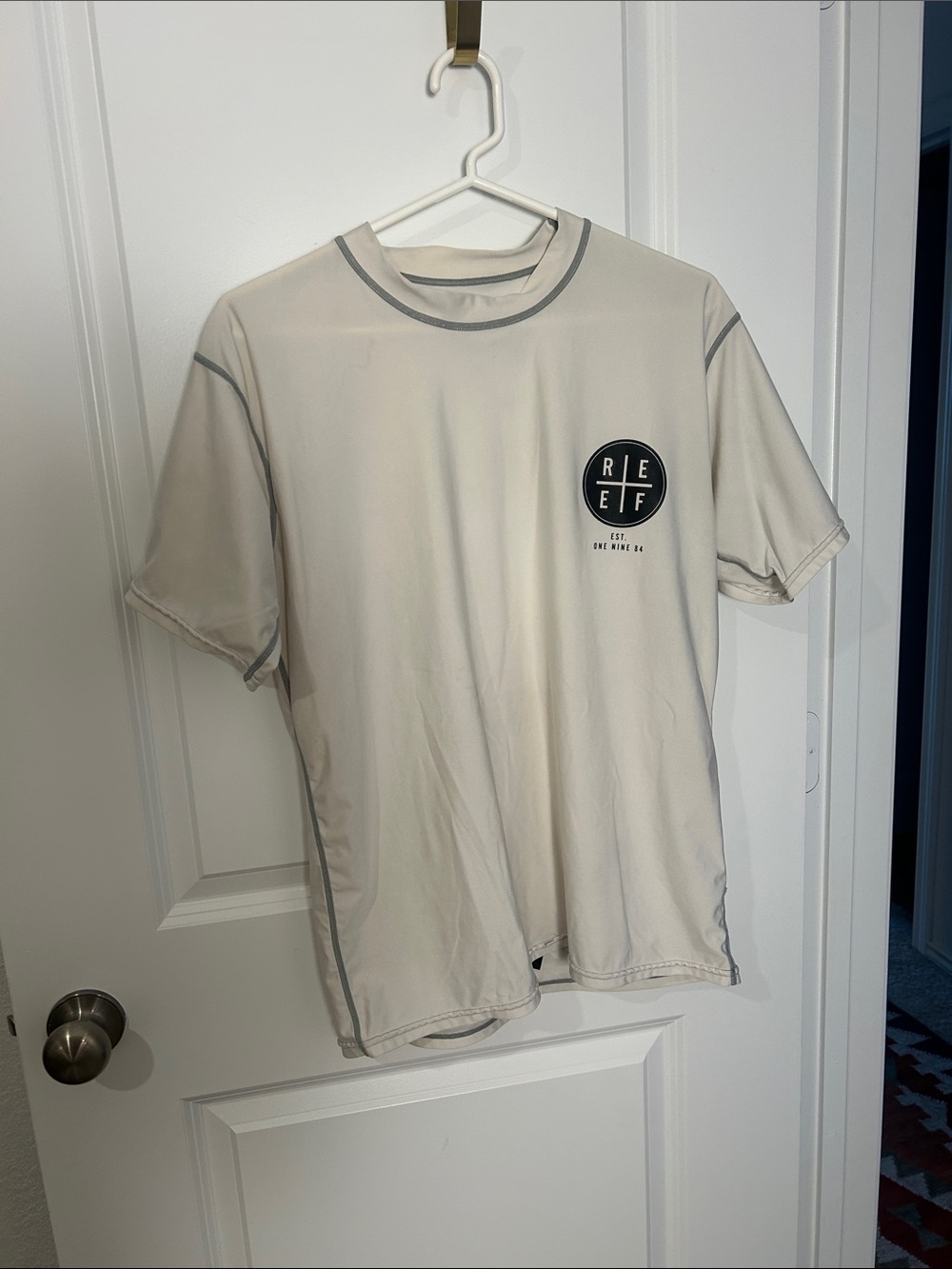 Reef Swim Short Sleeve Surf Tee in Light Gray with Logo